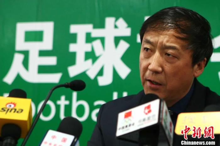 从李铁到杜兆才：足坛反腐刮到骨髓，治理高层