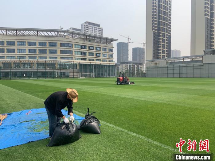 2020中超联赛大连赛区备战全面启动 三场馆升级防