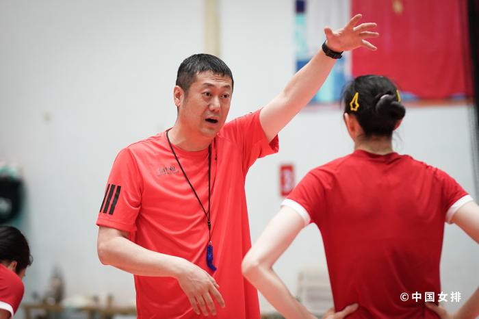 中国女排世锦赛首战告捷3-1力克墨西哥