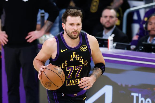 东契奇单场60分助湖人8连胜 创NBA历史第五次纪录