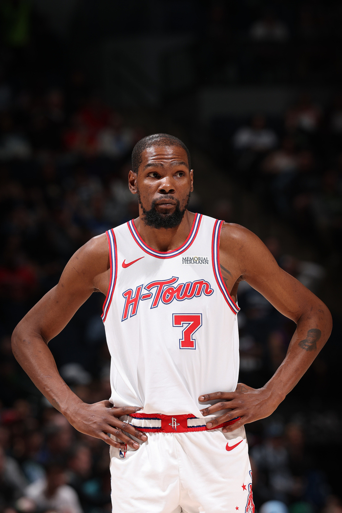 火箭13分领先遭逆转 队记集体怒喷球队崩盘