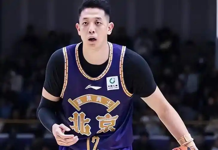 辽宁男篮瞄准沈梓捷补强内线 北控男篮欲交易王