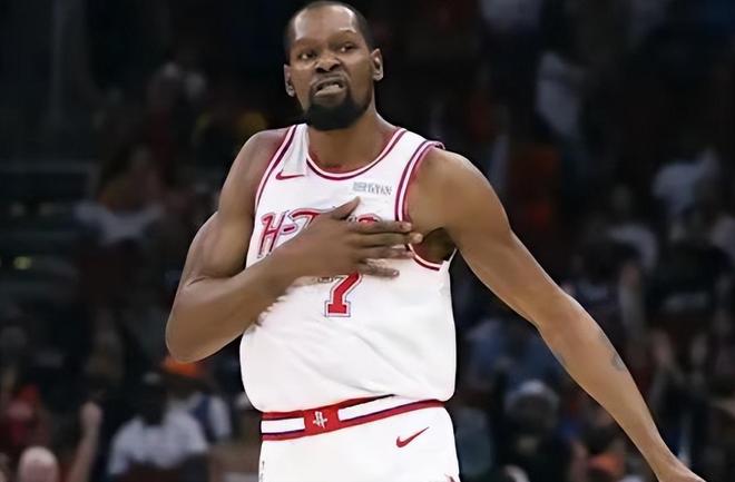 湖人火箭双胜锁定季后赛席位 詹姆斯准三双助球