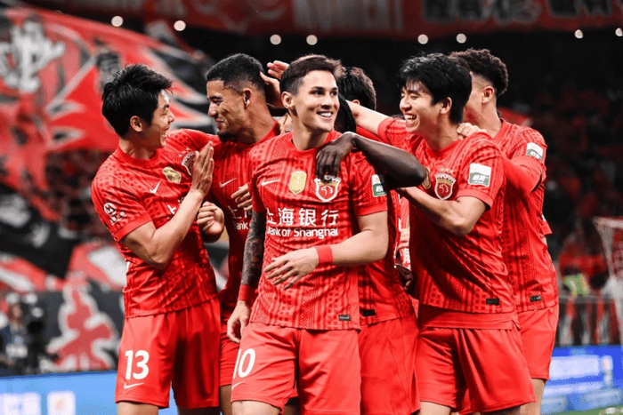 上海海港4-0大胜武汉三镇 蒋光太复出助球队走出