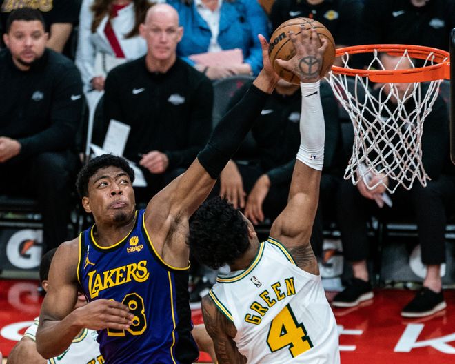 NBA季后赛首轮赛程差异引关注湖人火箭获额外休